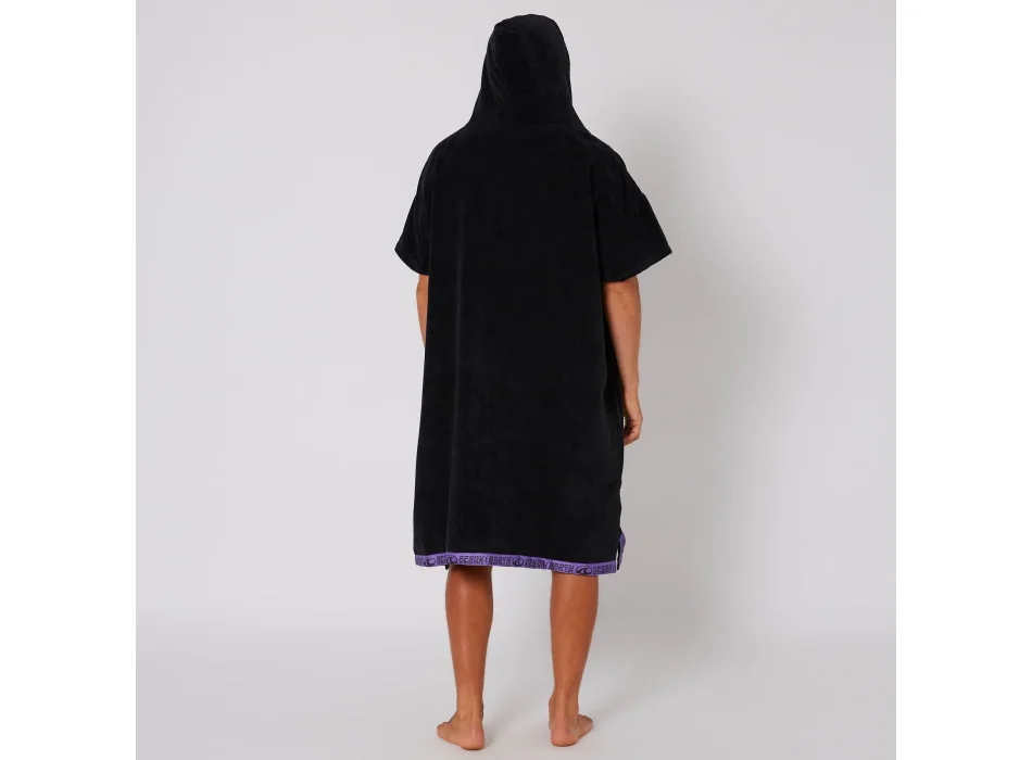 OCEAN & EARTH STRIKE HOODED PONCHO ADULT STEEL BLACK