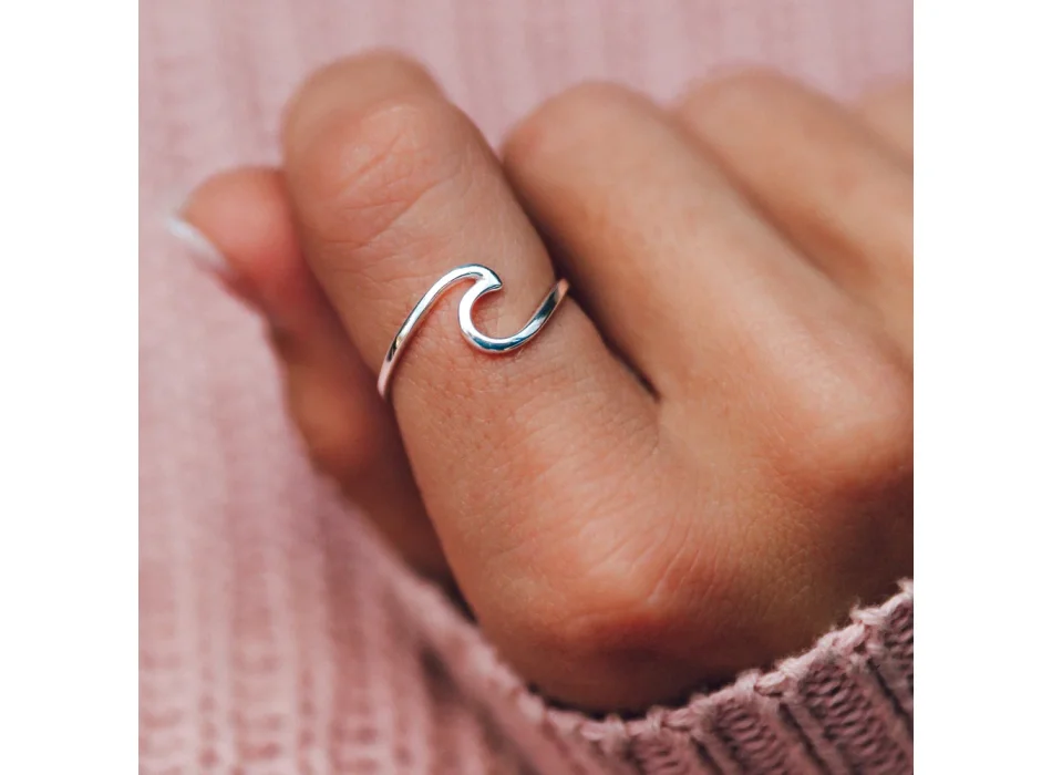 PURA VIDA WAVE RING SILVER