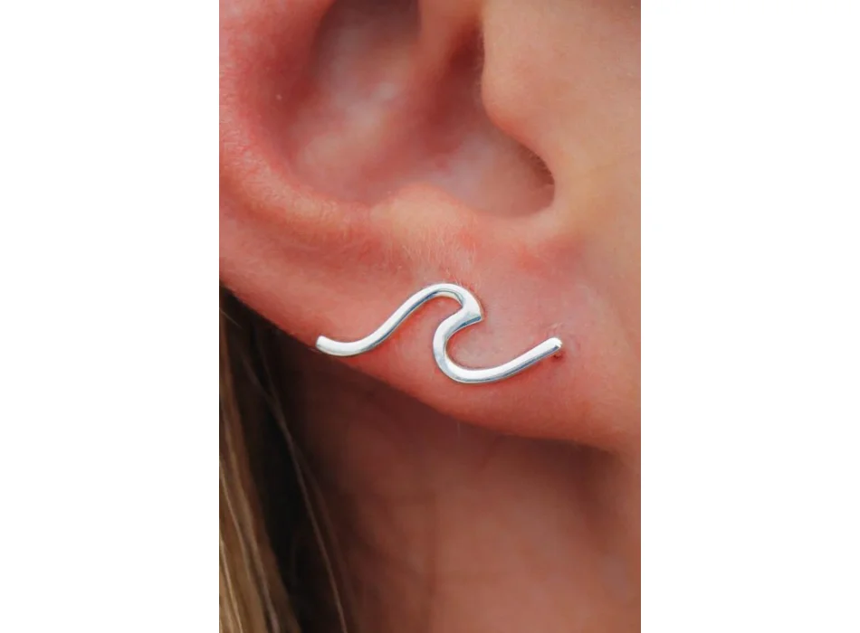 PURA VIDA WAVE EAR CLIMBER SILVER