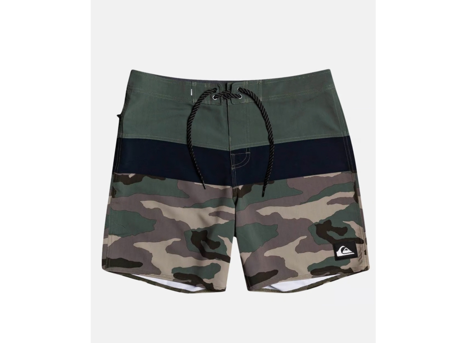 QUIKSILVER BOARDSHORTS SURFSILK PANEL 15" BOYS 8-16